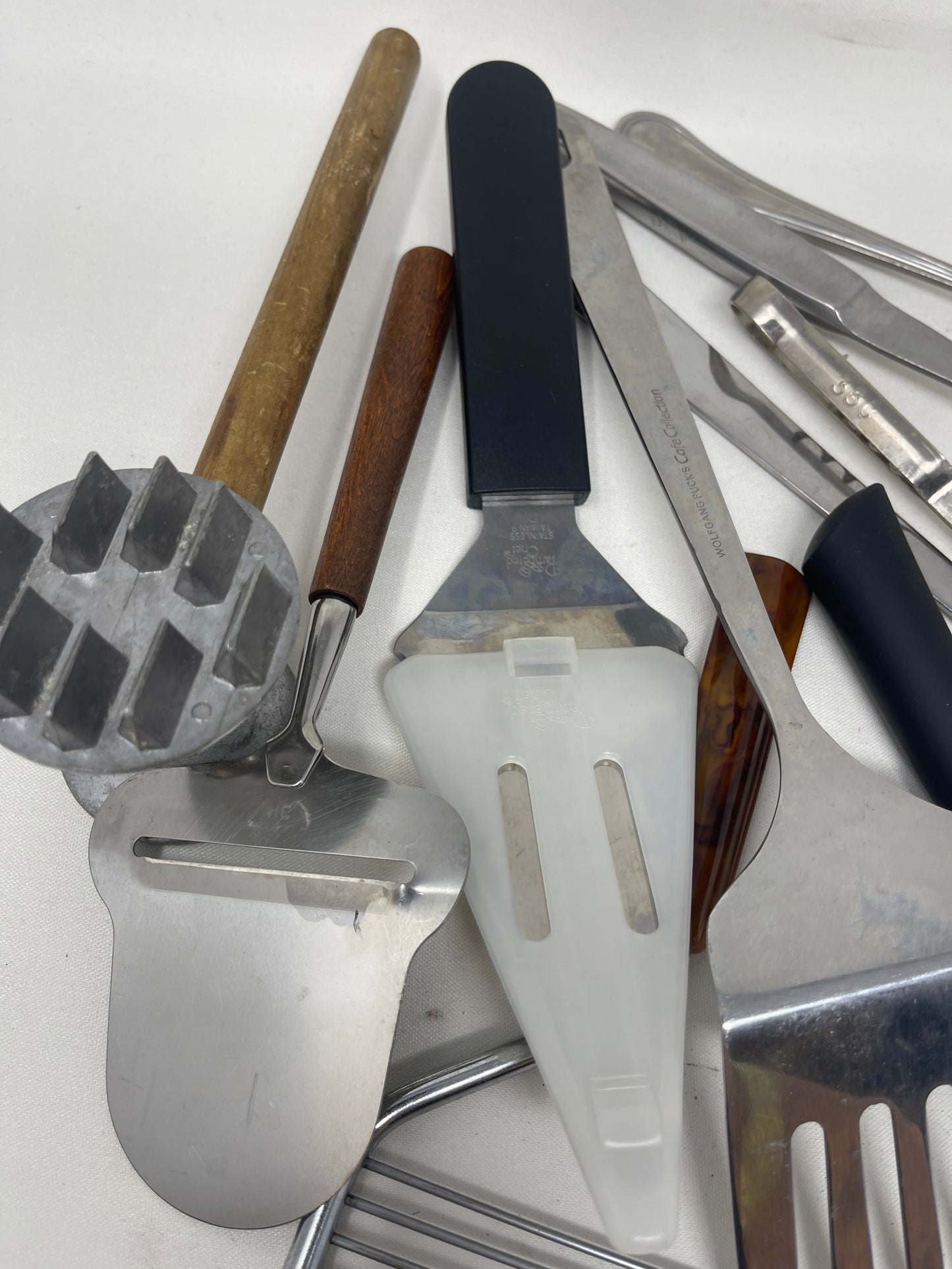 Assorted Kitchen Utensils