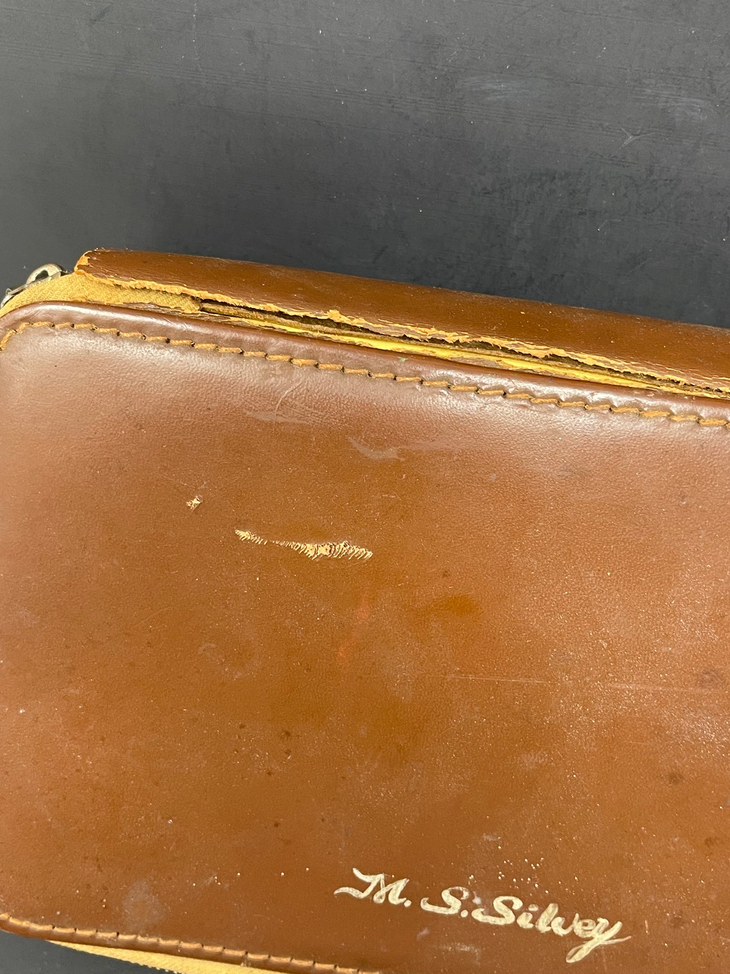 Vintage Leather Men's Grooming Kit