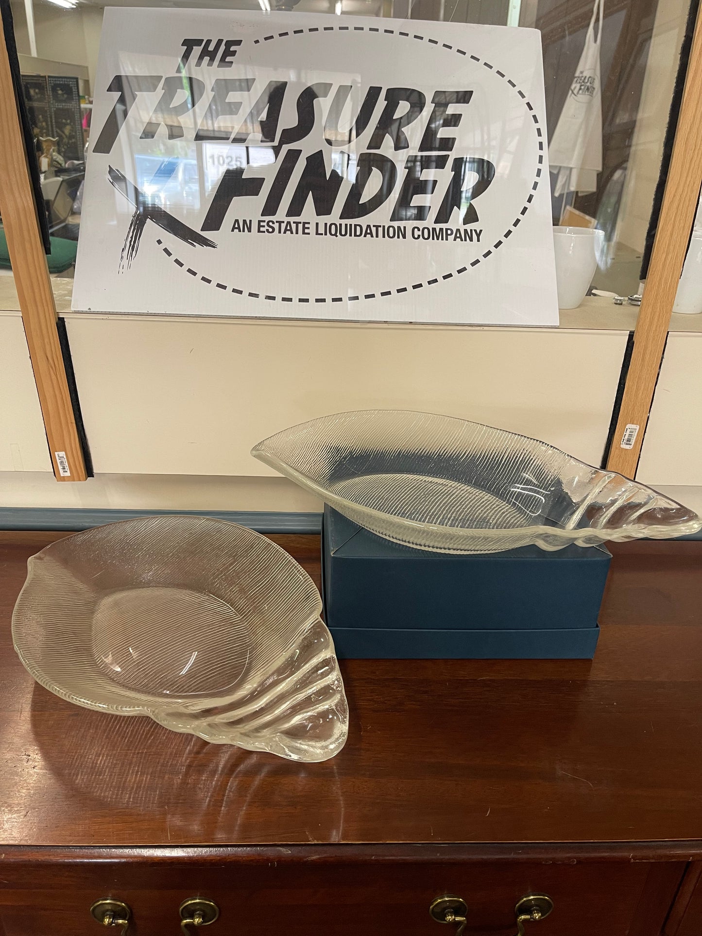 Vintage IVV Crystal Glass Conch Seashell Large Serving Dish Set Of 2