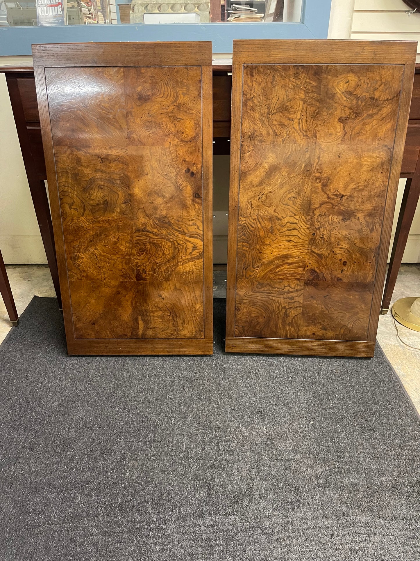 Henredon Burl Wood Dining Table W/ 8 Chairs