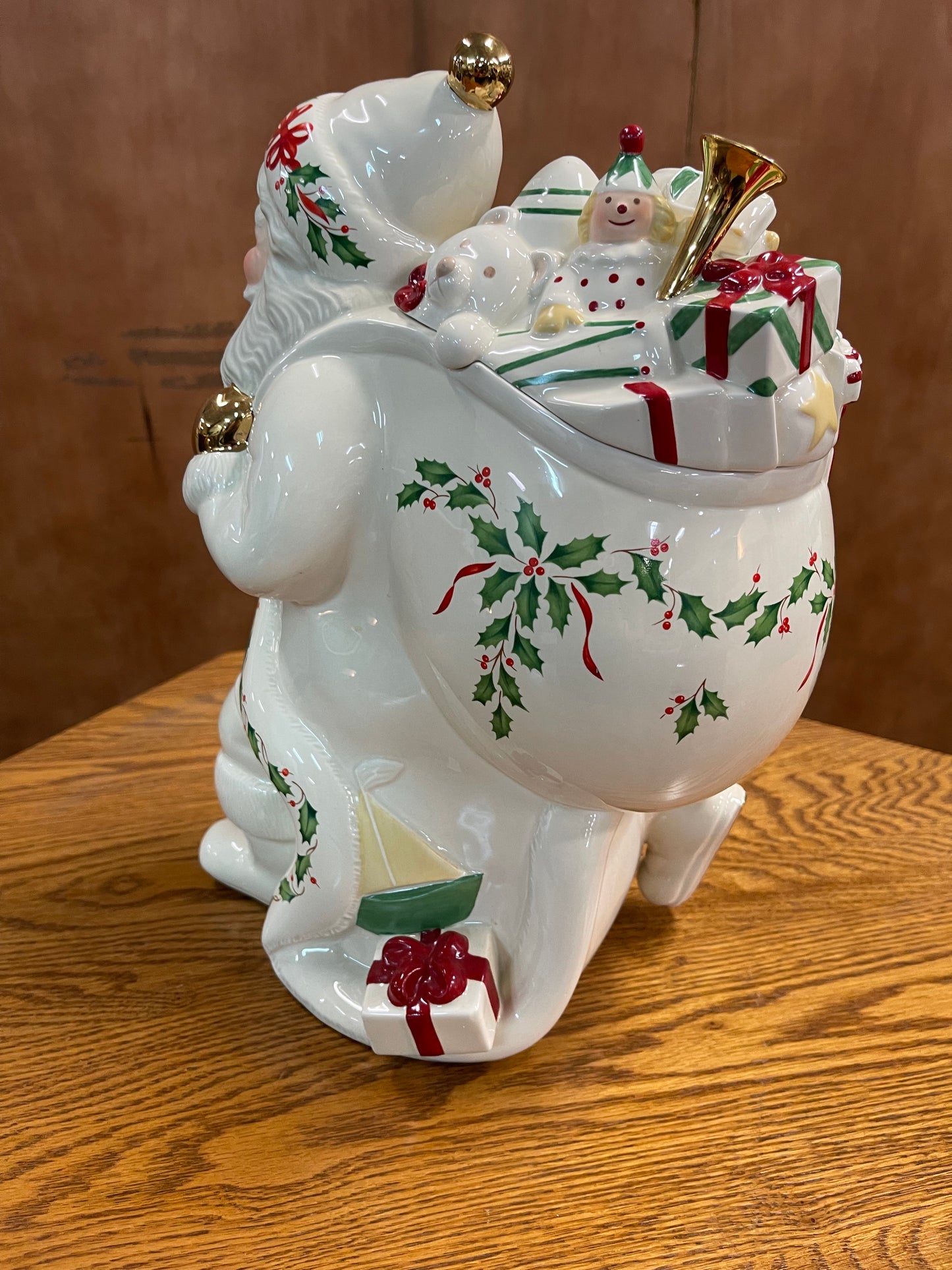Lenox 1999 Holiday Collection Santa "Skates To New Millennium" Cookie Jar