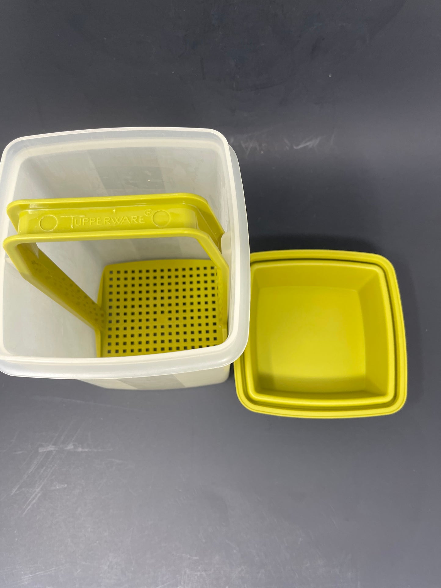Vintage Tupperware Pickle Holder